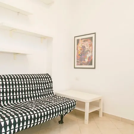 Comfortable And Charming Studio In Umbria Apartment *